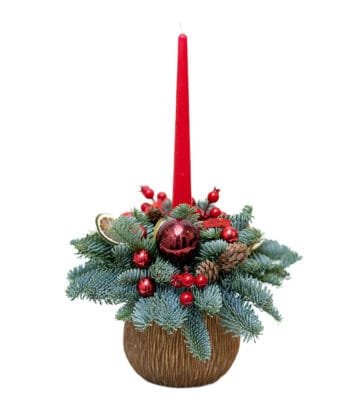 Праздничная композиция со свечой