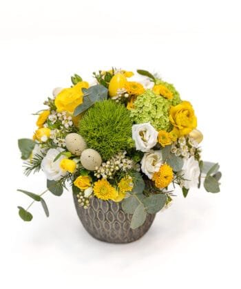 Pavasarinė - velykinė stalo dekoracija